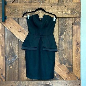 Super flattering strapless peplum dress